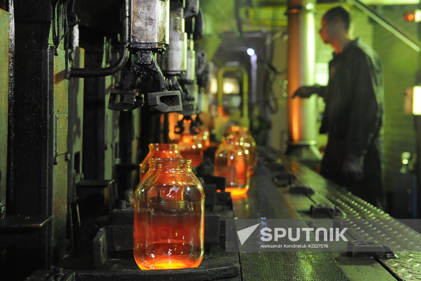 Glass casting factory in Chelyabinsk