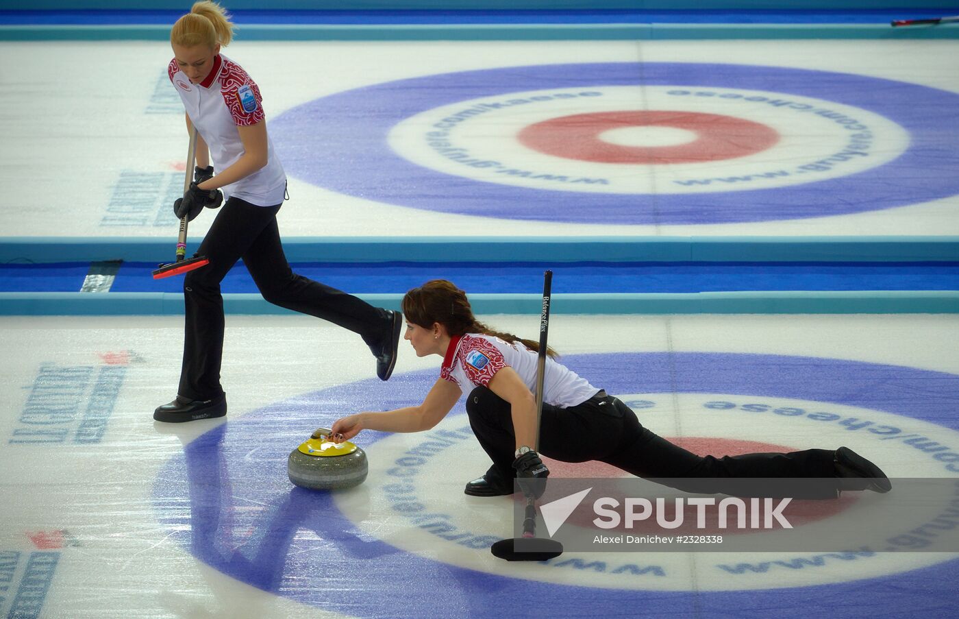 2013 European Curling Championships. Day Six
