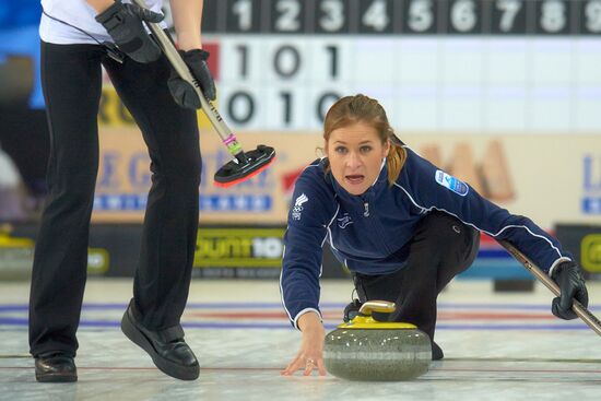 2013 European Curling Championships. Day Six