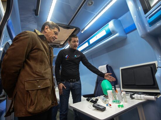 Presentation of mobile laboratory for helping national teams prepare for Olympics