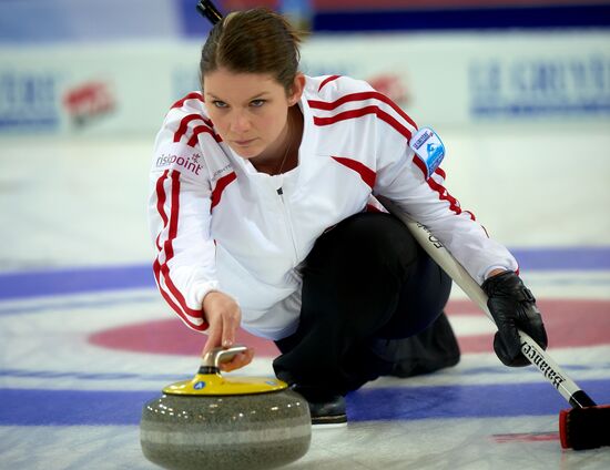 2013 European Curling Championships. Day Six
