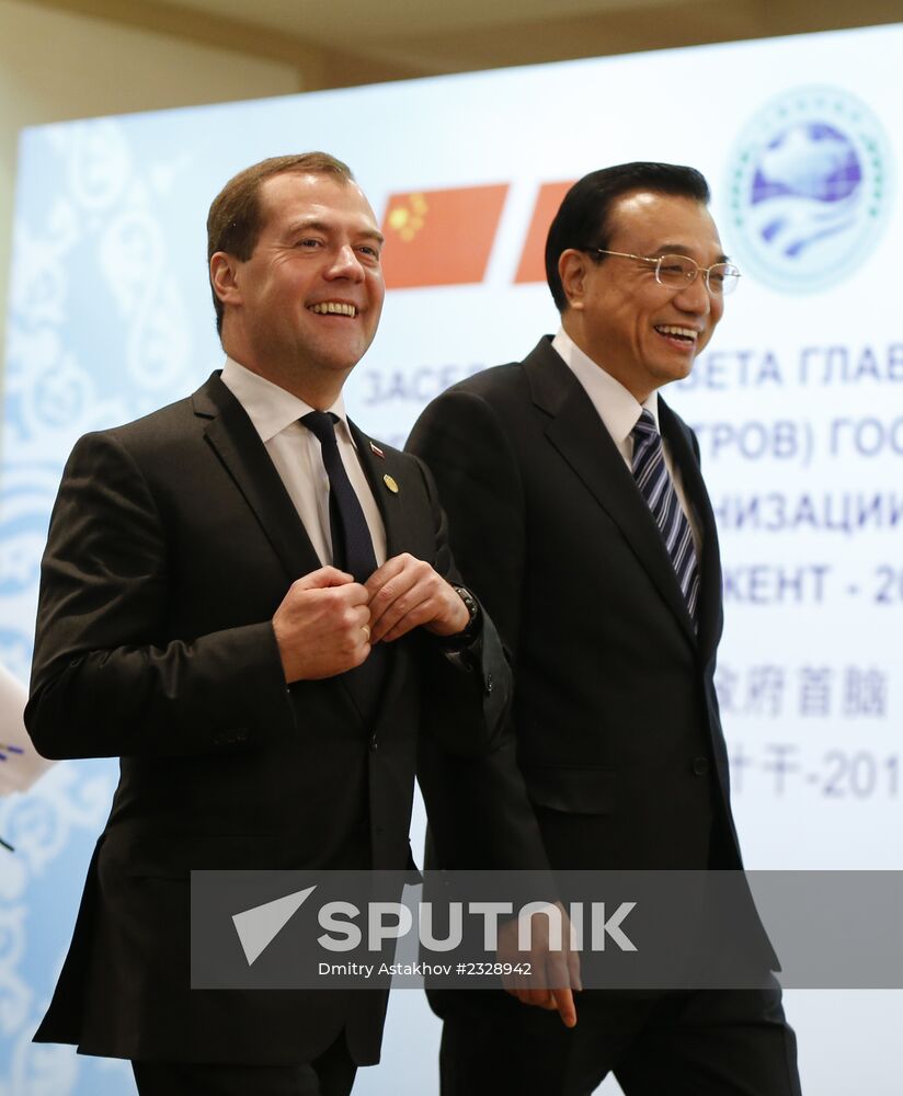 Dmitry Medvedev visits Uzbekistan