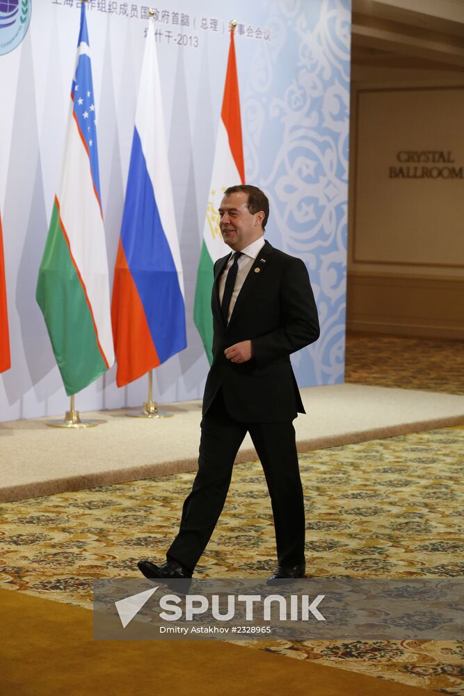 Dmitry Medvedev visits Uzbekistan