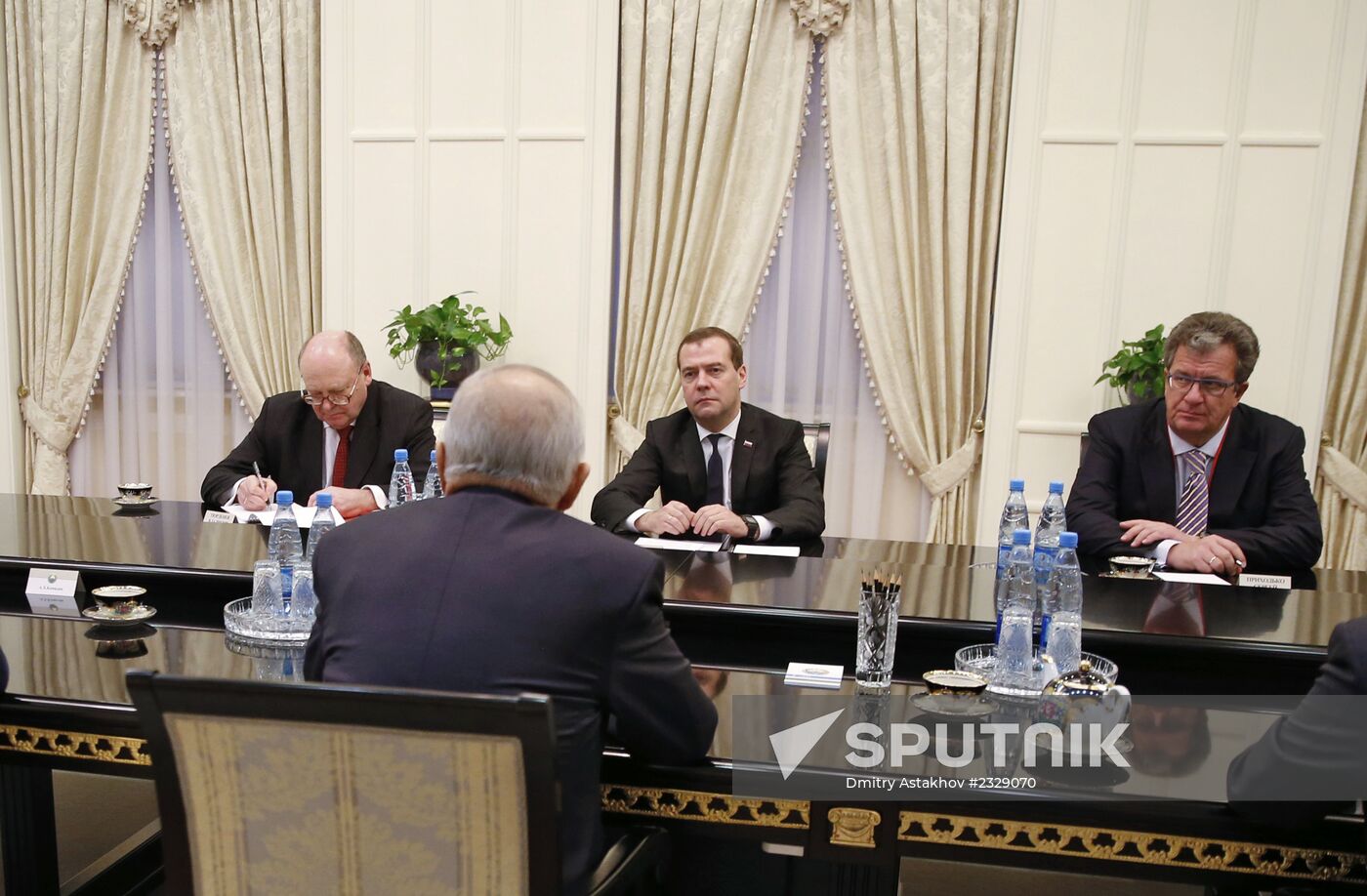 Dmitry Medvedev visits Uzbekistan