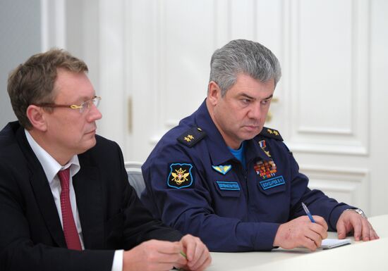 Vladimir Putin chairs meeting on long range precision weapons