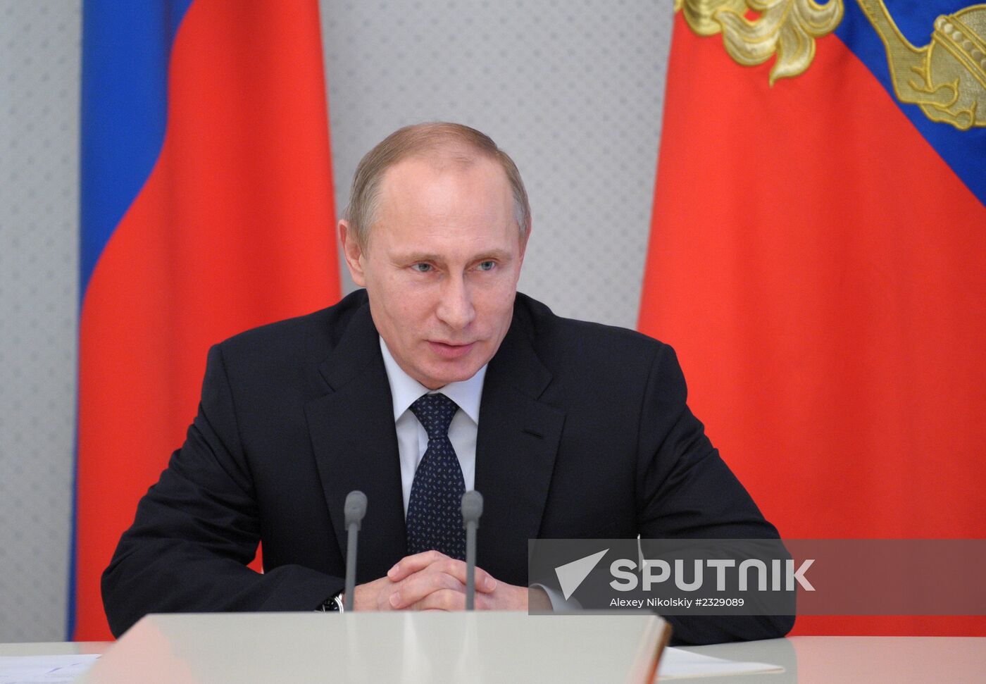 Vladimir Putin chairs meeting on long range precision weapons