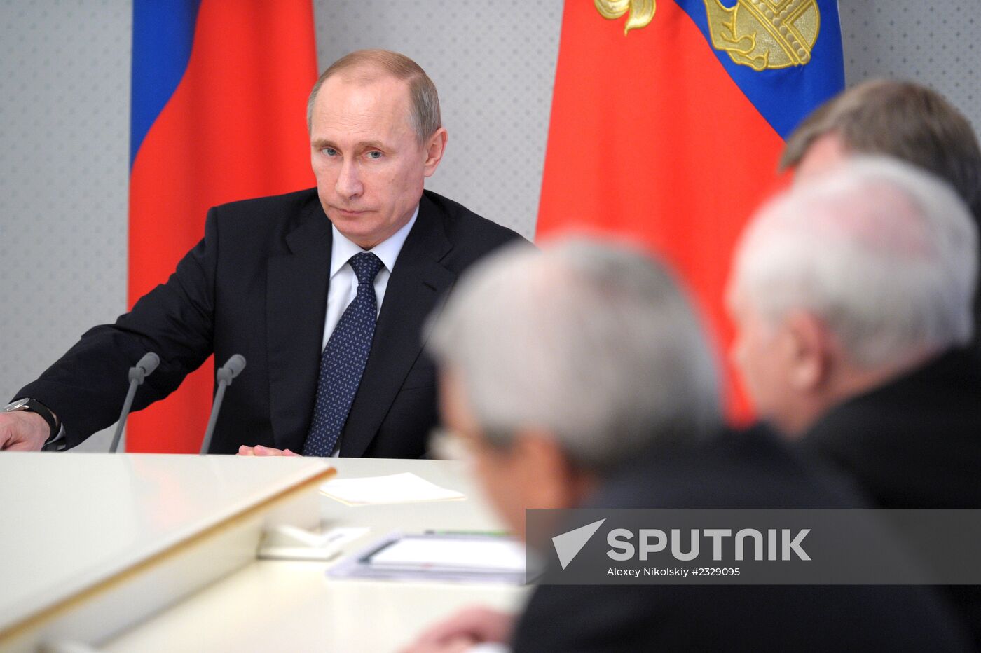 Vladimir Putin chairs meeting on long range precision weapons