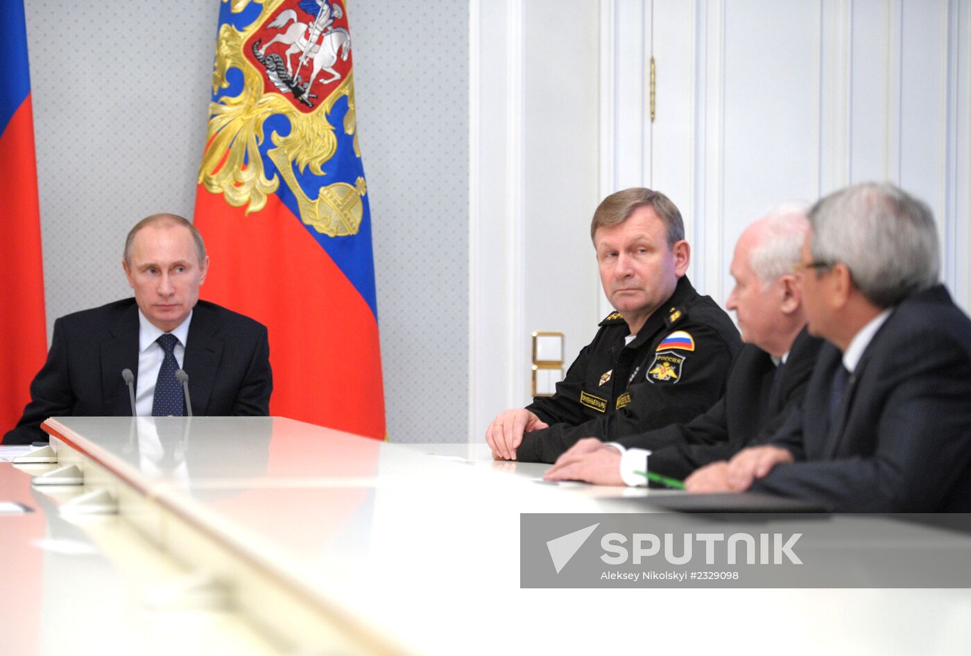 Vladimir Putin chairs meeting on long range precision weapons