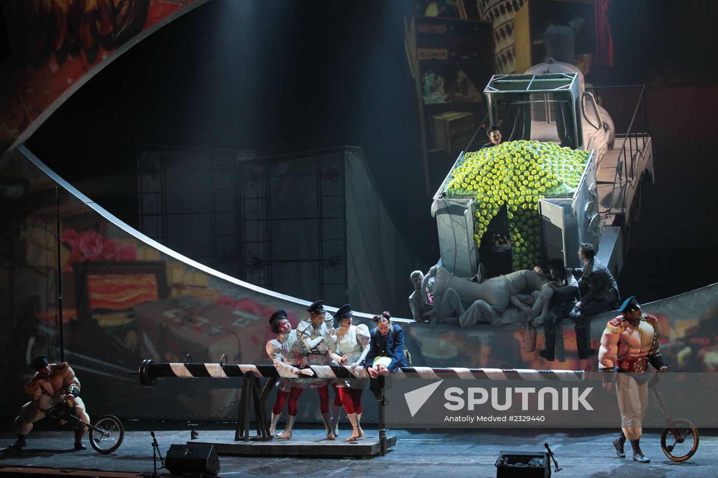 Premiere of the musical show "Music of Silver Spokes"