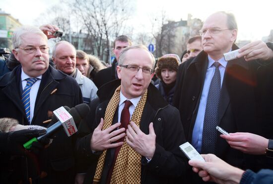 Civil disorders continue in Kiev