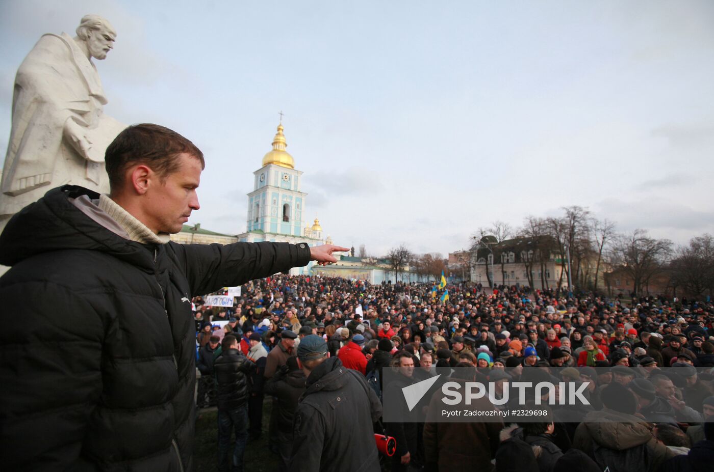Civil disorders continue in Kiev