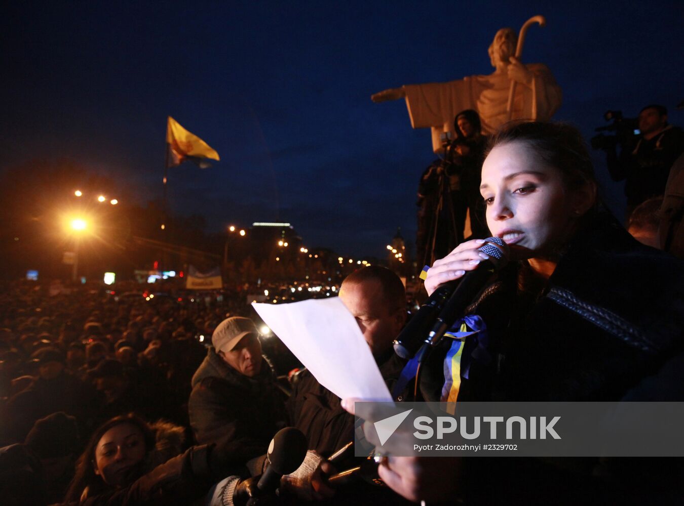 Civil disorders continue in Kiev