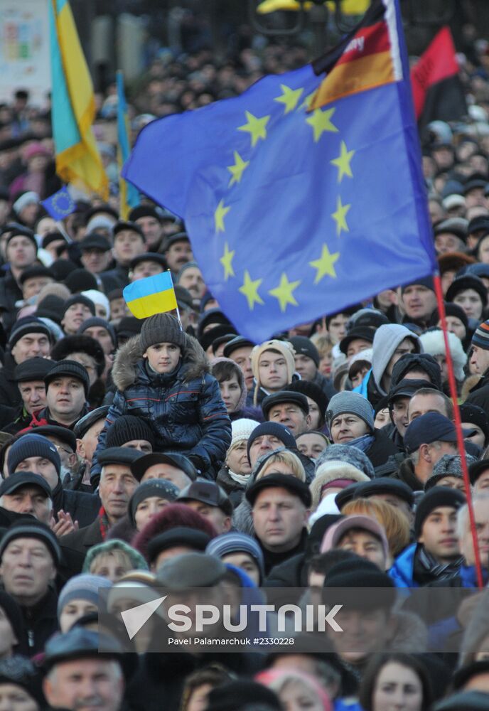 Rally to support Ukraine's EU integration in Lviv