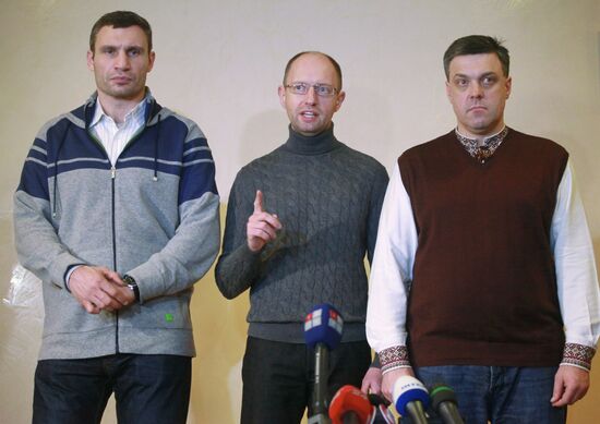 Press conference of opposition leaders V.Klitschko, A.Yatsenyuk and O.Tyagnibok