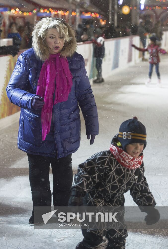 Christmas Fair opens on Red Square