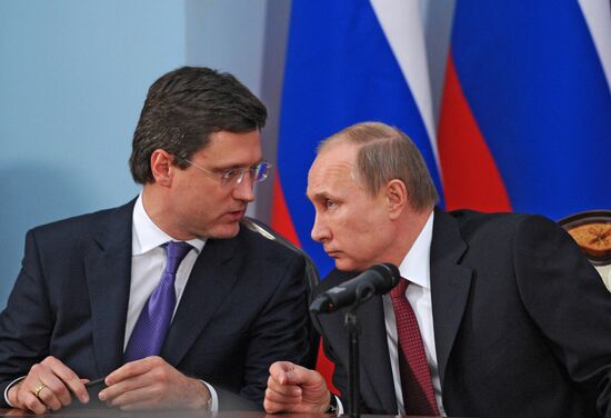 Vladimir Putin's state visit to Armenia