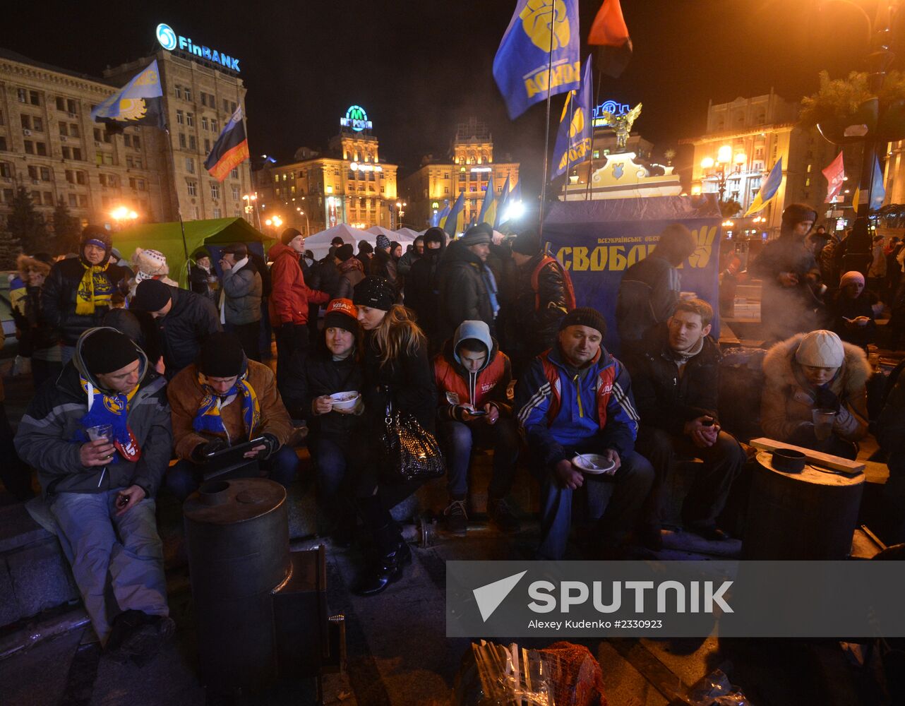 Supporters of Ukraine's EU integration rally in Kiev