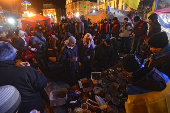 Supporters of Ukraine's EU integration rally in Kiev