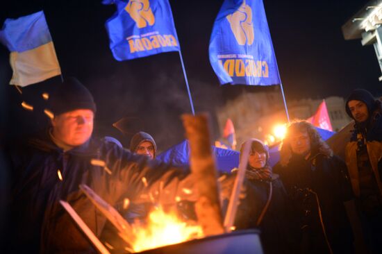 EU integration supporters rally in Kiev