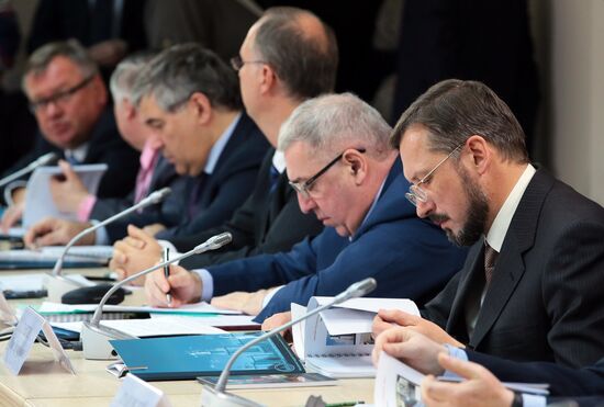 Vladimir Putin visits Moscow State University law department