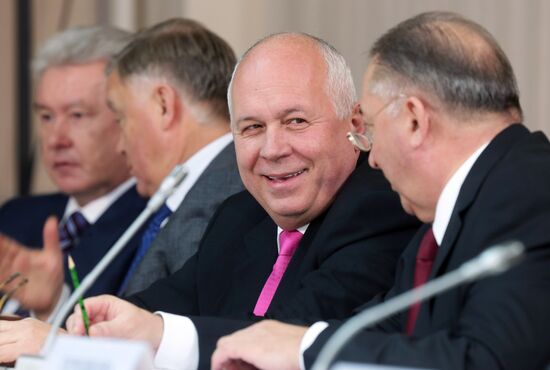 Vladimir Putin visits Moscow State University law department