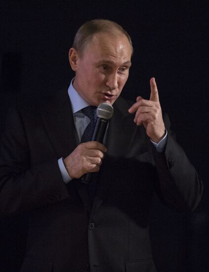 Vladimir Putin visits Moscow State University law department