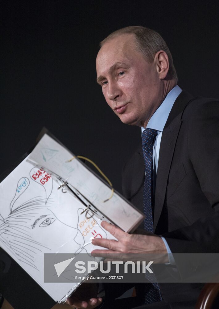 Vladimir Putin visits Moscow State University law department