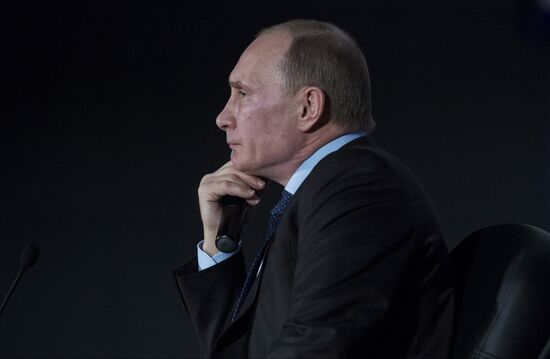 Vladimir Putin visits Moscow State University law department