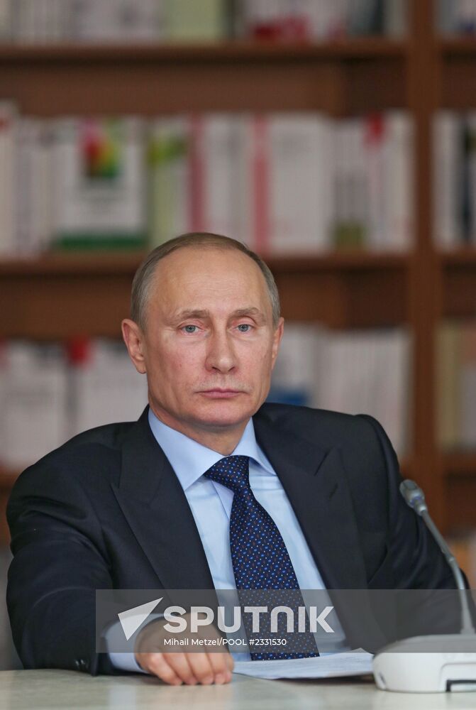 Vladimir Putin visits Moscow State University law department