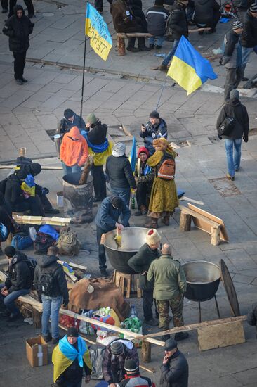 EU integration supporters rally in Kiev