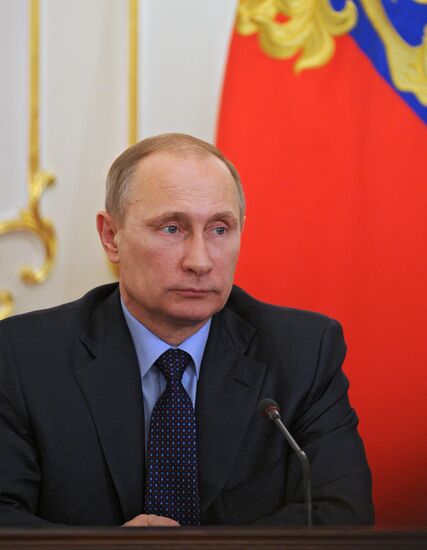 Vladimir Putin chairs meeting of Presidential Economic Council