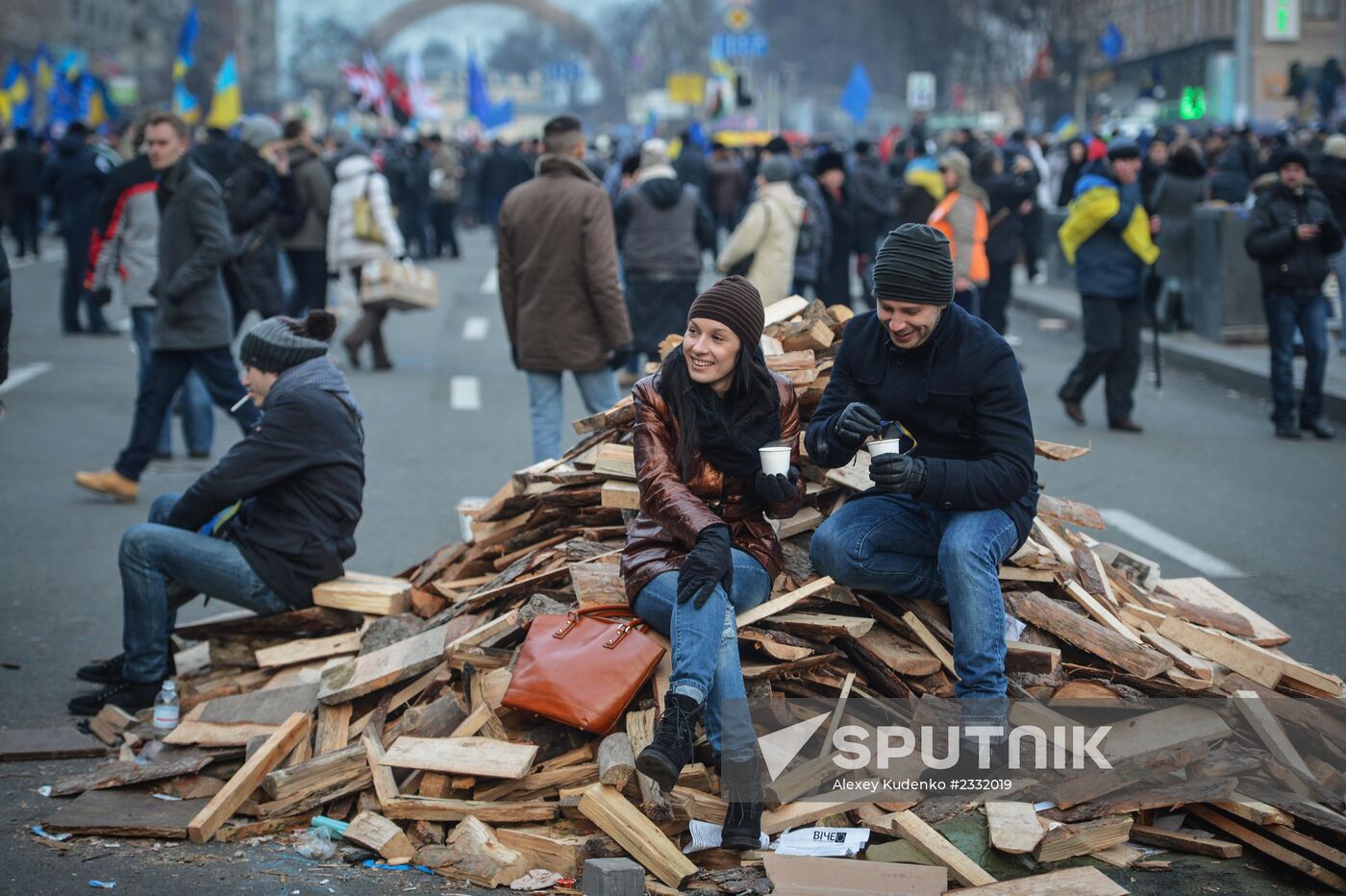 EU integration supporters rally in Kiev
