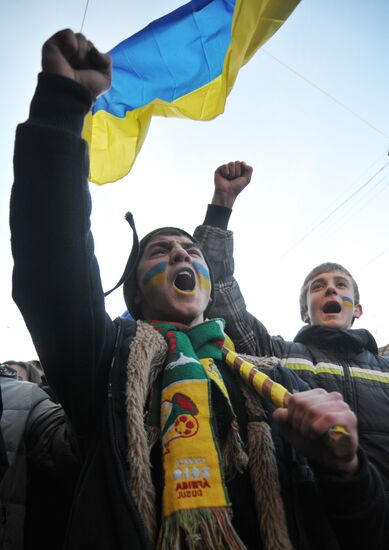 EU integration supporters rally in Kiev