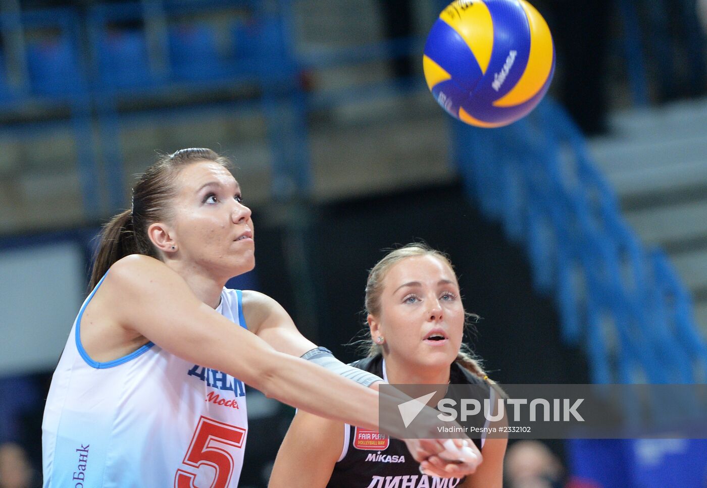 2013–14 CEV Women's Champions League. Dynamo Moscow vs. Crvena Zvezda Belgrade