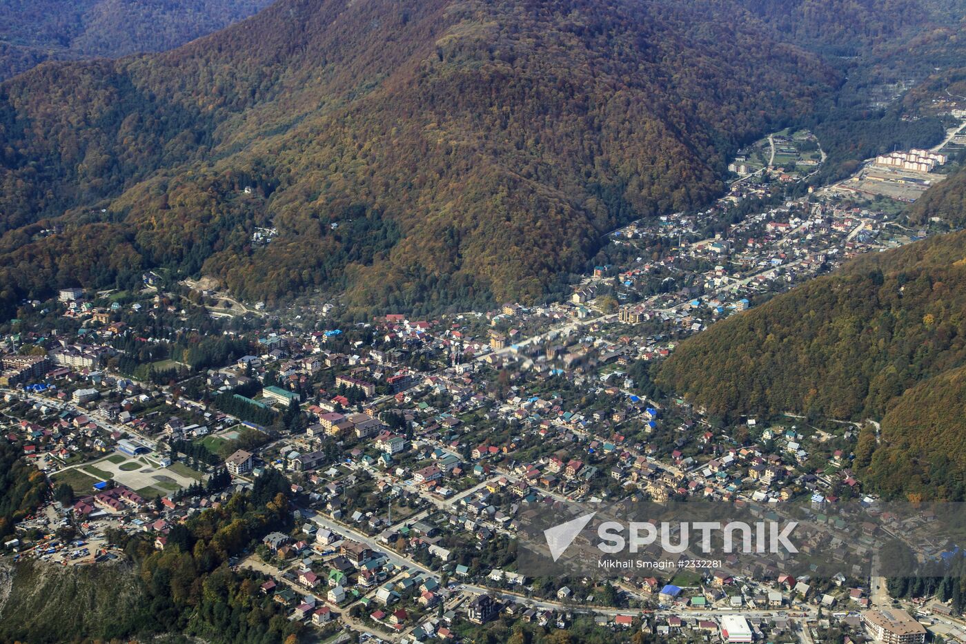 View of Krasnaya Polyana. Location: Russia, Krasnodar region, . Author: Mikhail Smagin/Sputnik. Bird's-eye view of Olympic Sochi