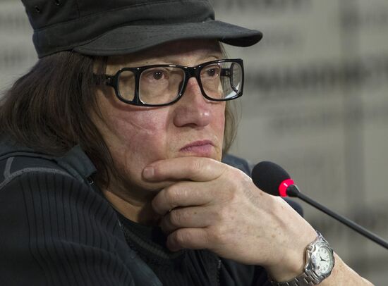 News conference with artist Mihail Chemiakin