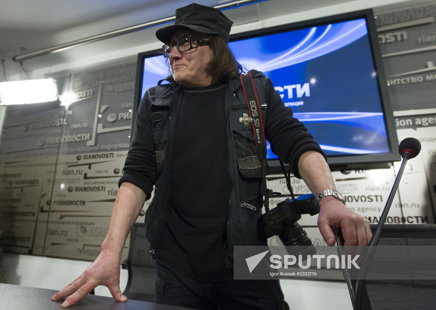 News conference with artist Mihail Chemiakin