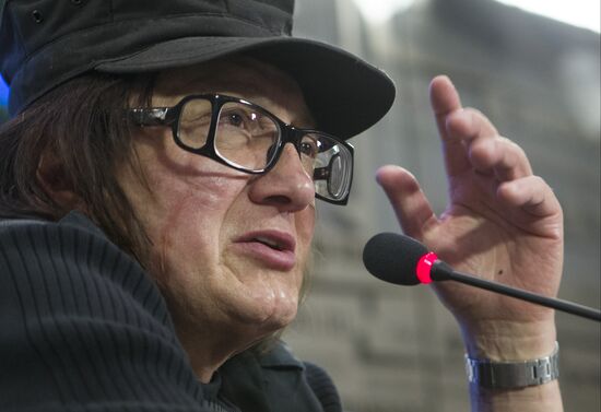 News conference with artist Mihail Chemiakin