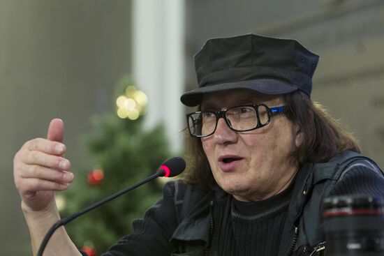 News conference with artist Mihail Chemiakin