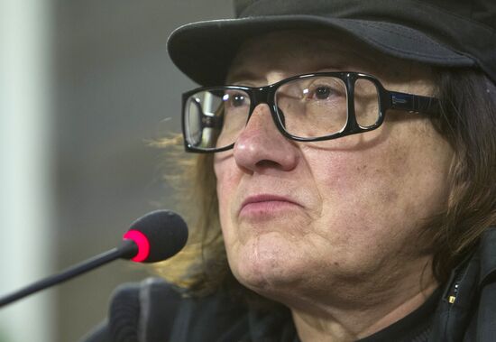 News conference with artist Mihail Chemiakin