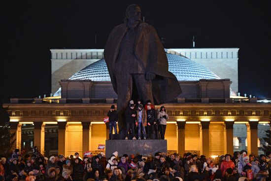 Olympic torch relay: Novosibirsk, Day Two