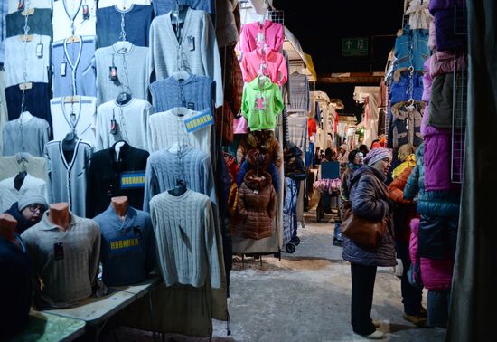 Gusinobrodskaya jumble market in Novosibirsk