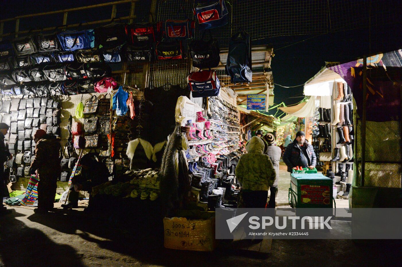 Gusinobrodskaya jumble market in Novosibirsk