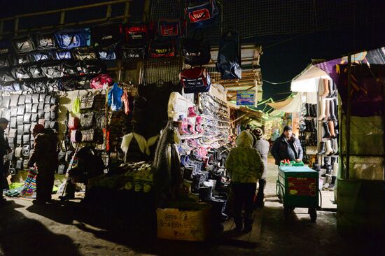 Gusinobrodskaya jumble market in Novosibirsk