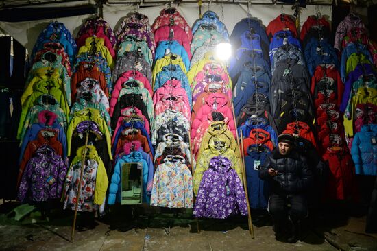 Gusinobrodskaya jumble market in Novosibirsk