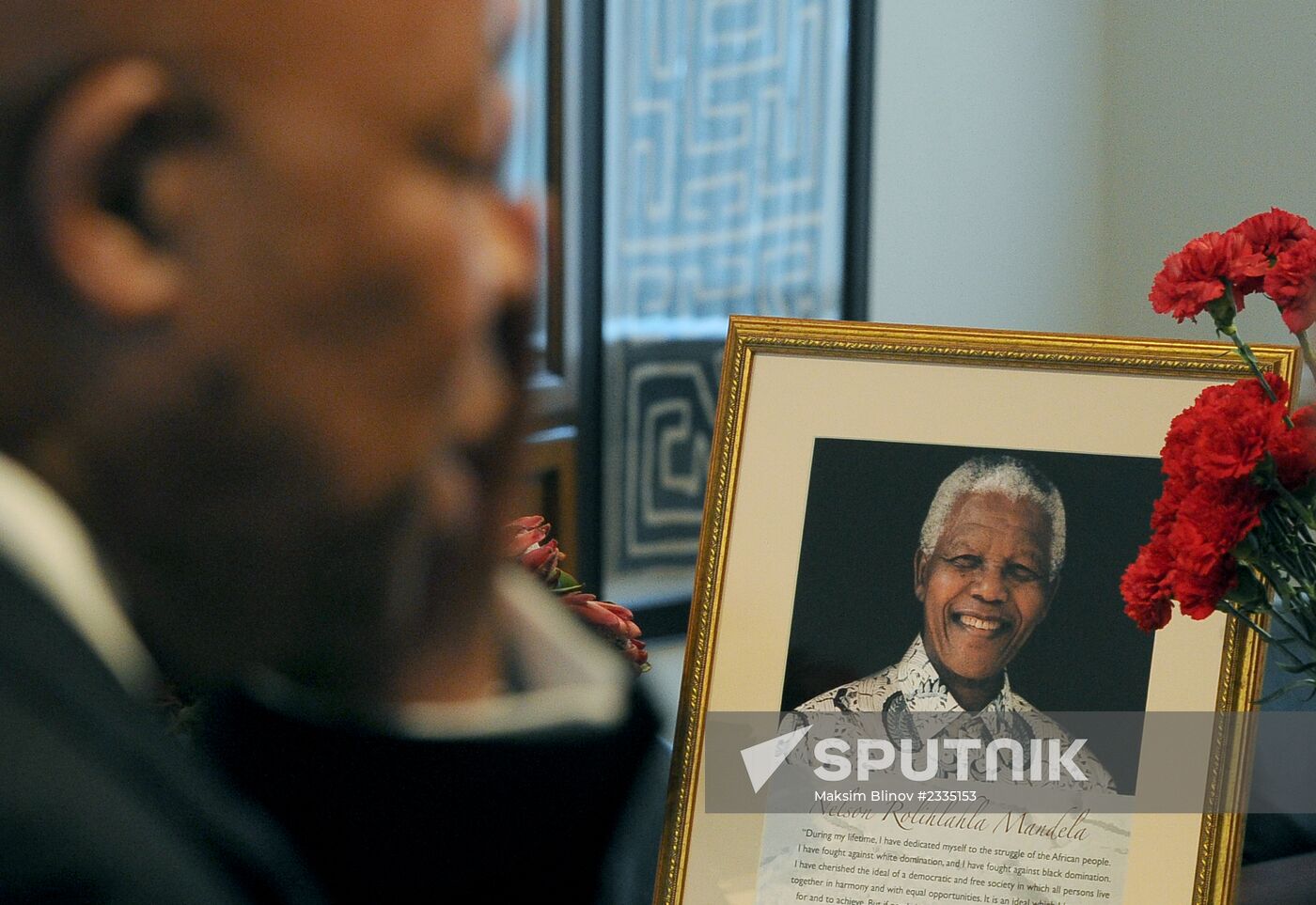 Book of Condolence in tribute to Nelson Mandela at the Embassy of South African Republic in Moscow