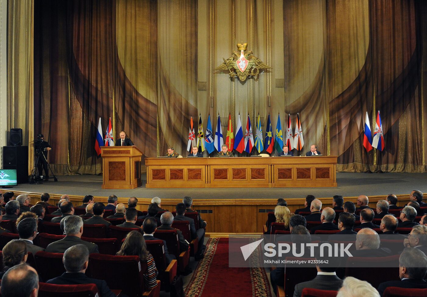 Putin attends Russian Defense Ministry's Board meeting in expanded format