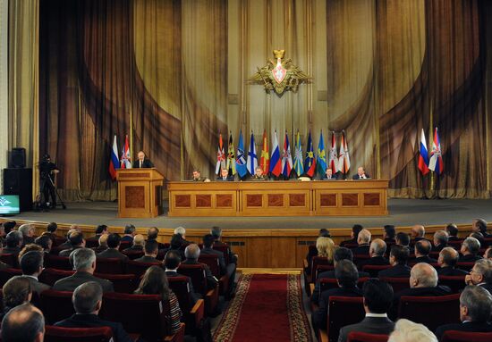 Putin attends Russian Defense Ministry's Board meeting in expanded format