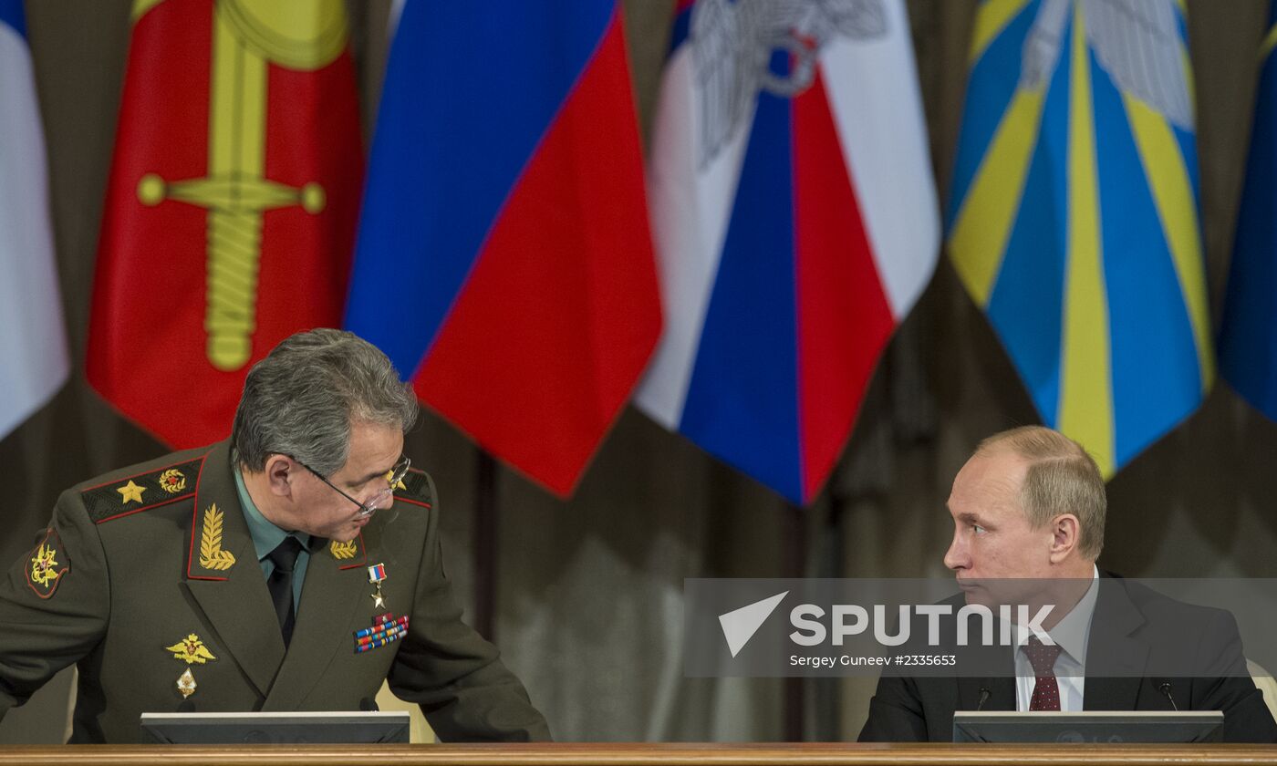 Putin attends Russian Defense Ministry's Board meeting in expanded format