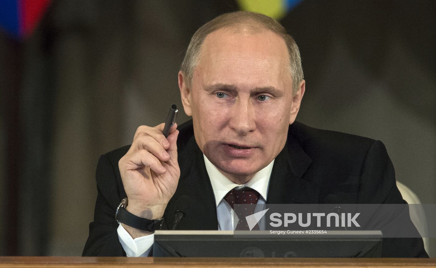 Putin attends Russian Defense Ministry's Board meeting in expanded format